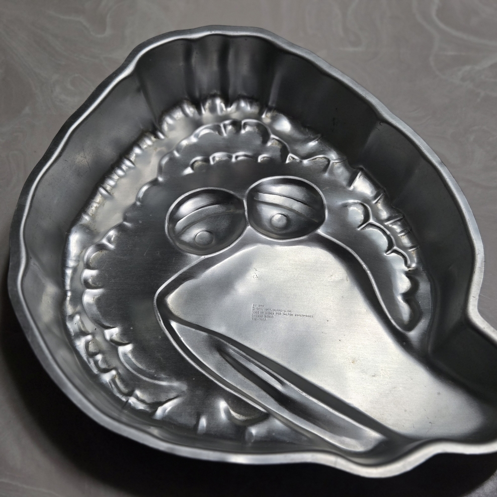 Wilton Big Bird Cake Pan Sesame Street Vintage 502-7407 Birthday Baking Mold